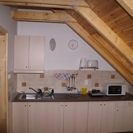 Oeregtoelgy Vendeghaz Gæstehus Csongrád